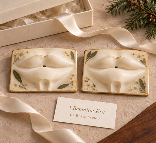 Design preview: ivory floral lips keepsake.