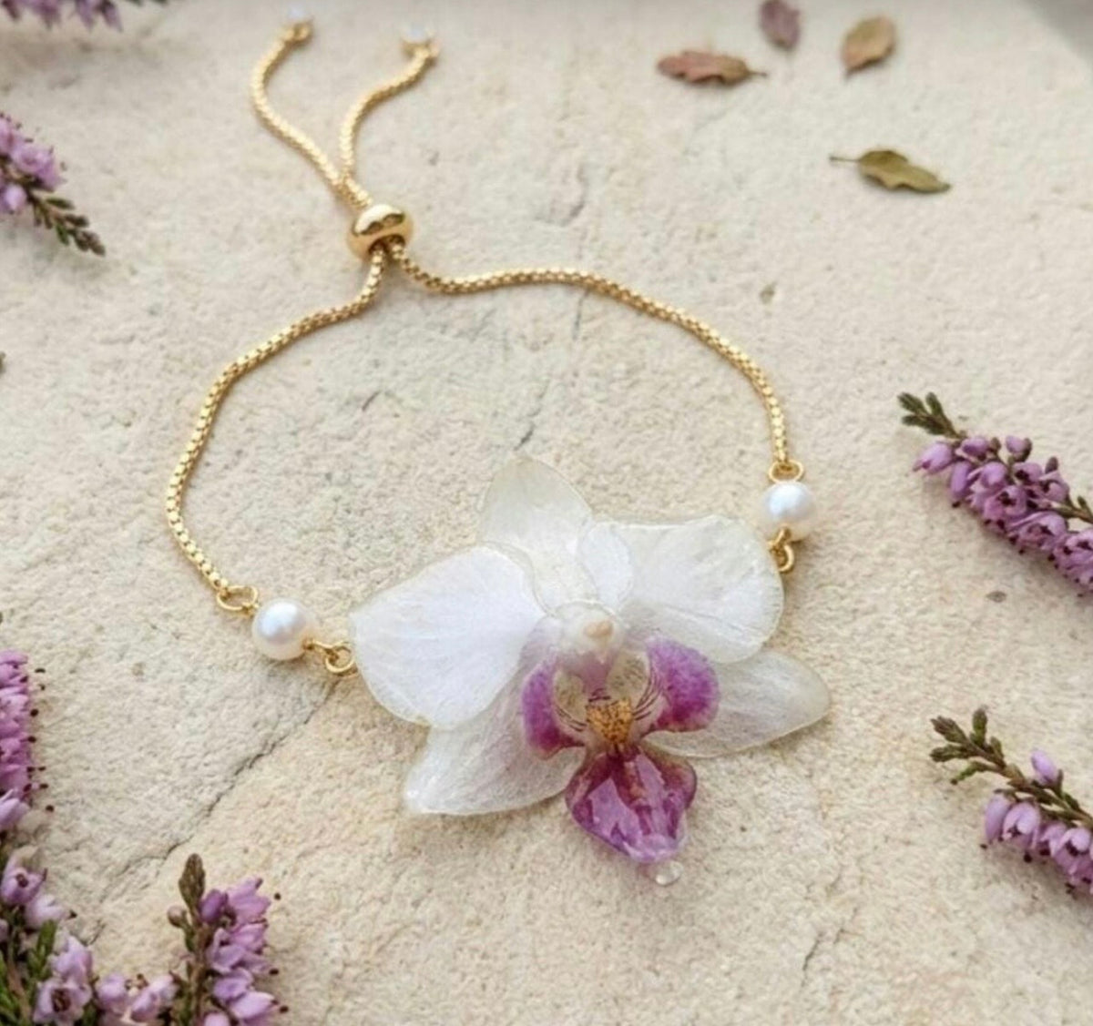 Le Rosse Studio ivory orchid and pearl gold-tone bracelet